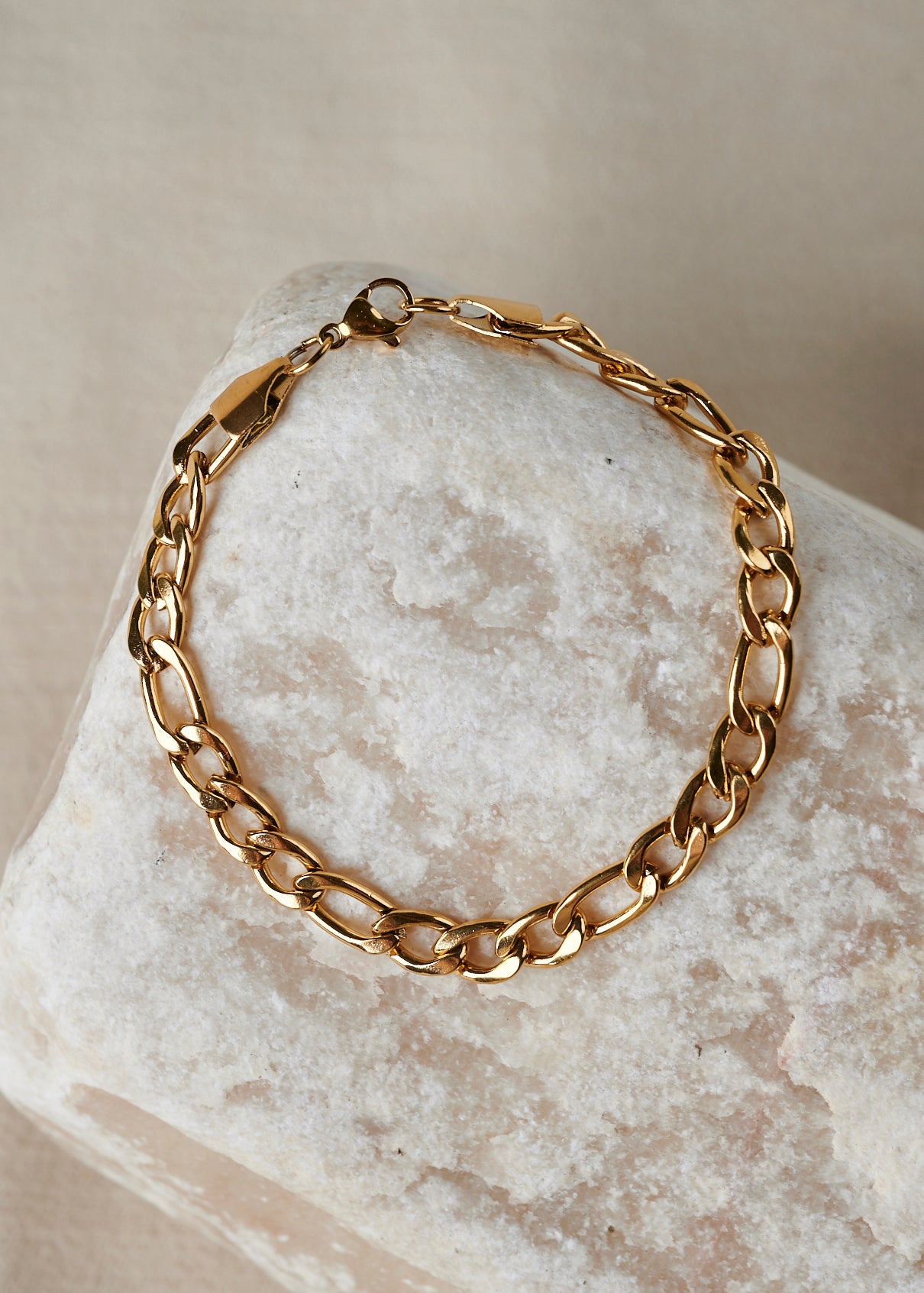 Figaro Chain Bracelet | 18k Gold Plated