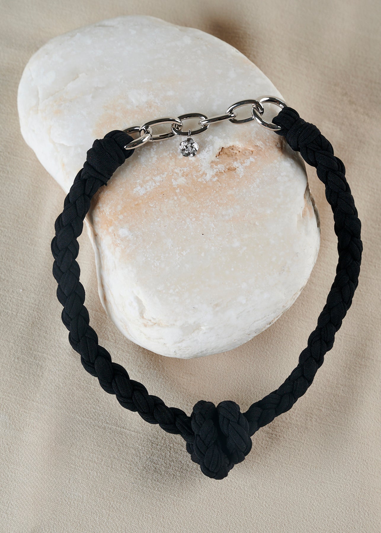 Knot Black Necklace