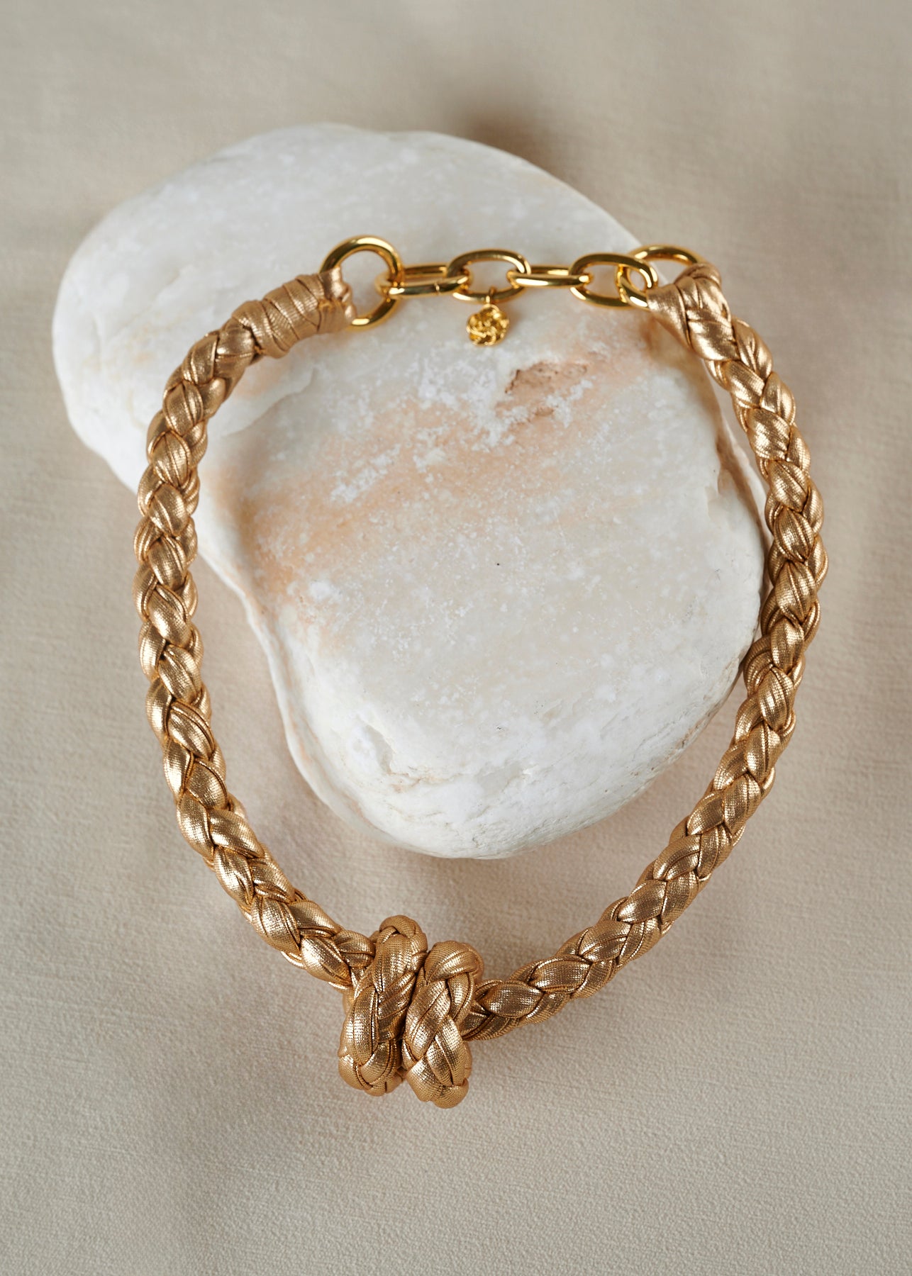 Knot Golden Necklace