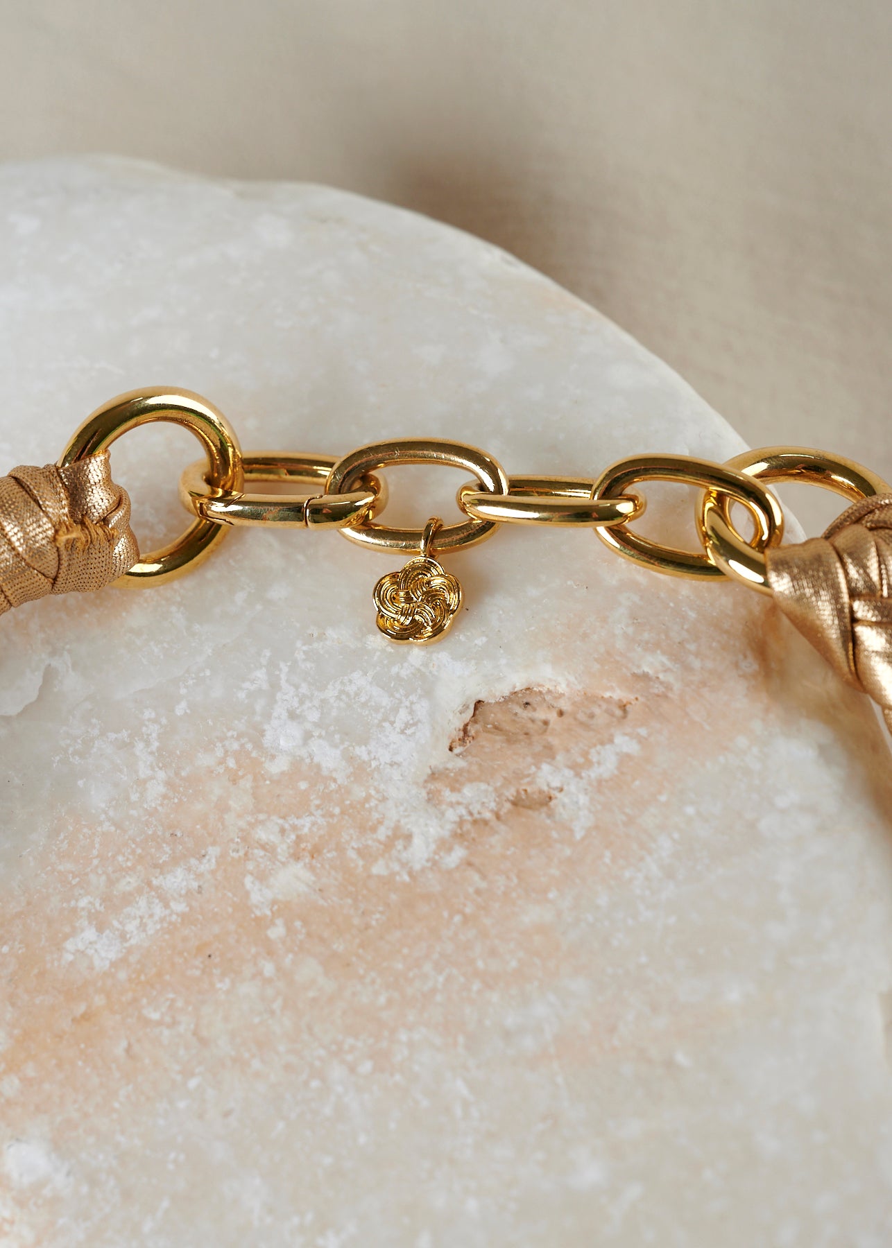 Knot Golden Necklace