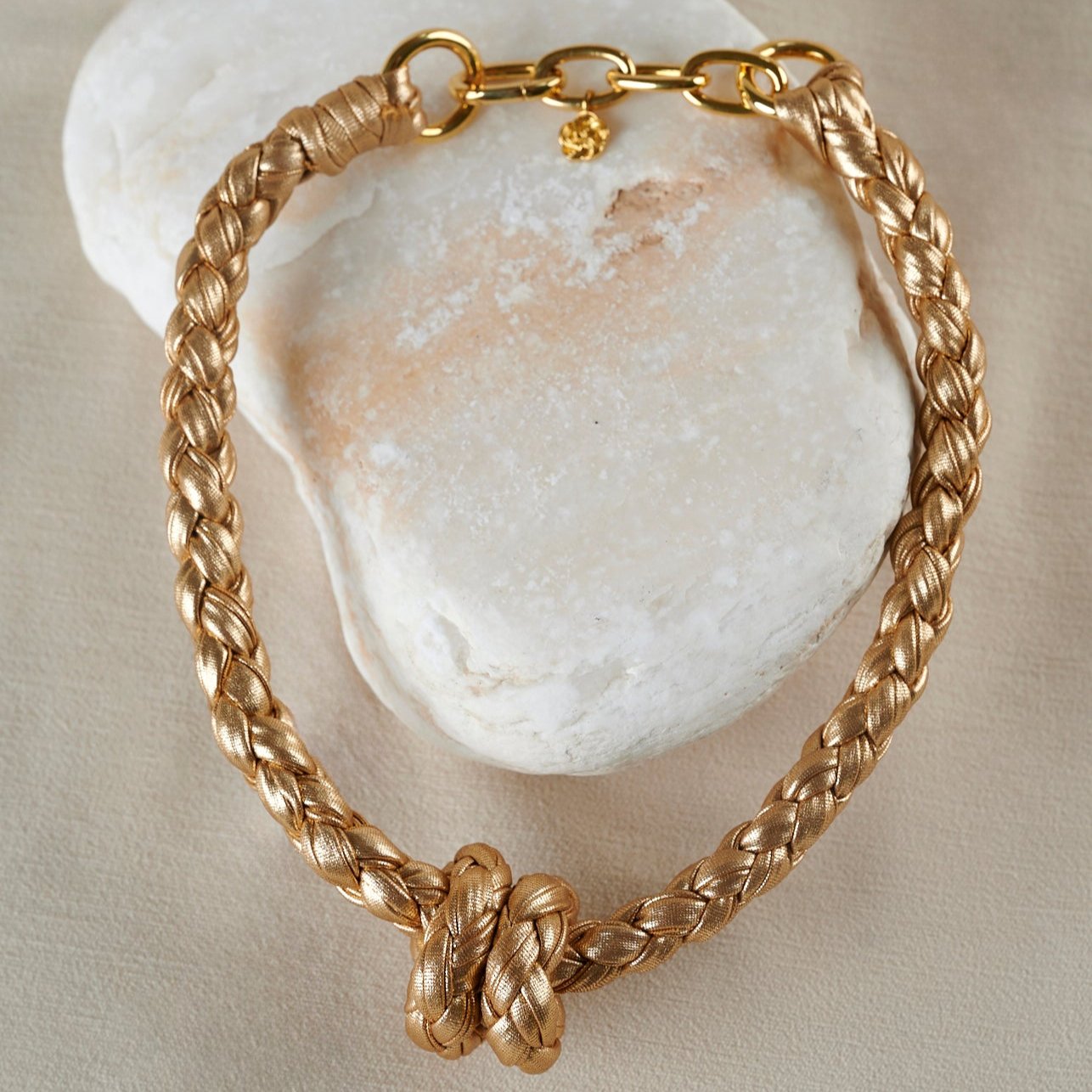 Knot Pendant Necklace | Gold